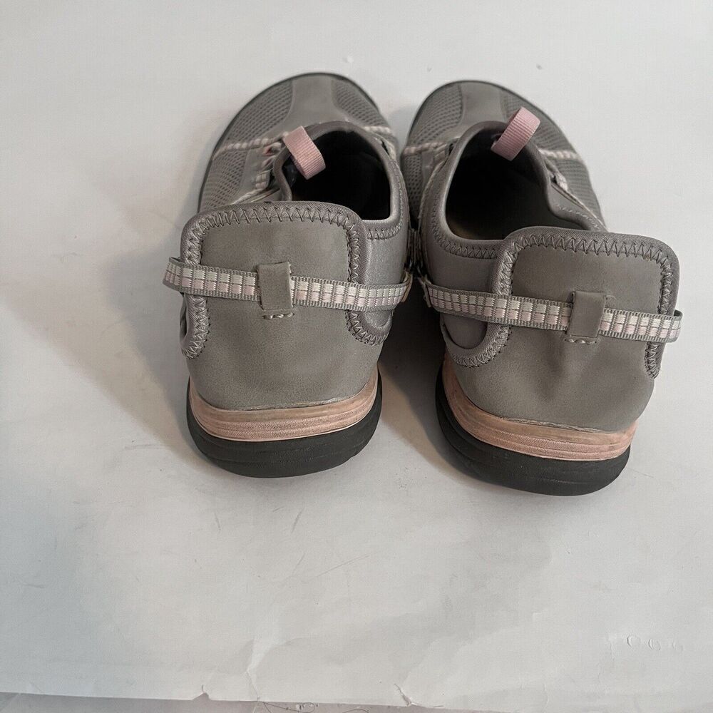 JSport Tahoe Encore Women Size 8 M Comfort Athletic Water Shoes Lt. Gray anPink - Picture 2 of 7